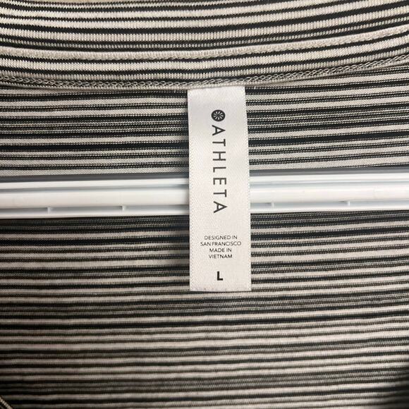 Athleta Cloudlight Stratus Tee L Black Cream
Stripe Travel - Picture 9 of 14